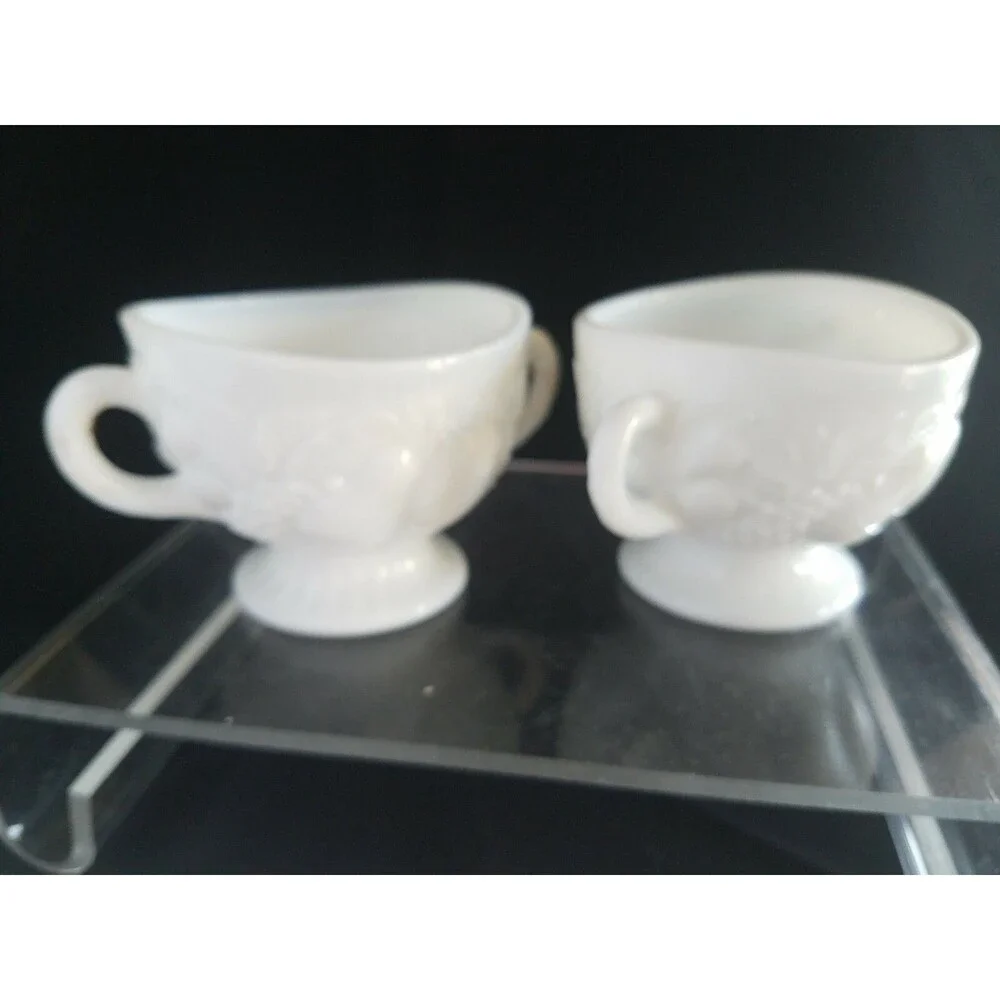 Vintage Milk Glass Harvest sugar bowl double handles no lid
